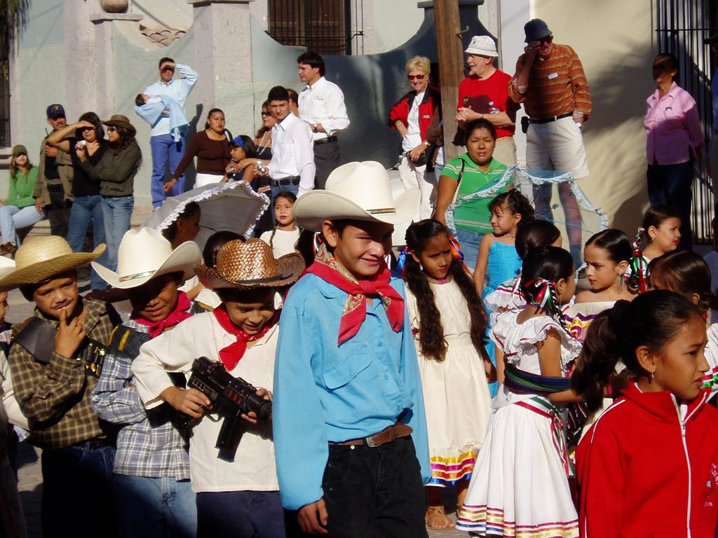 Day 4 - Alamos Parade 2